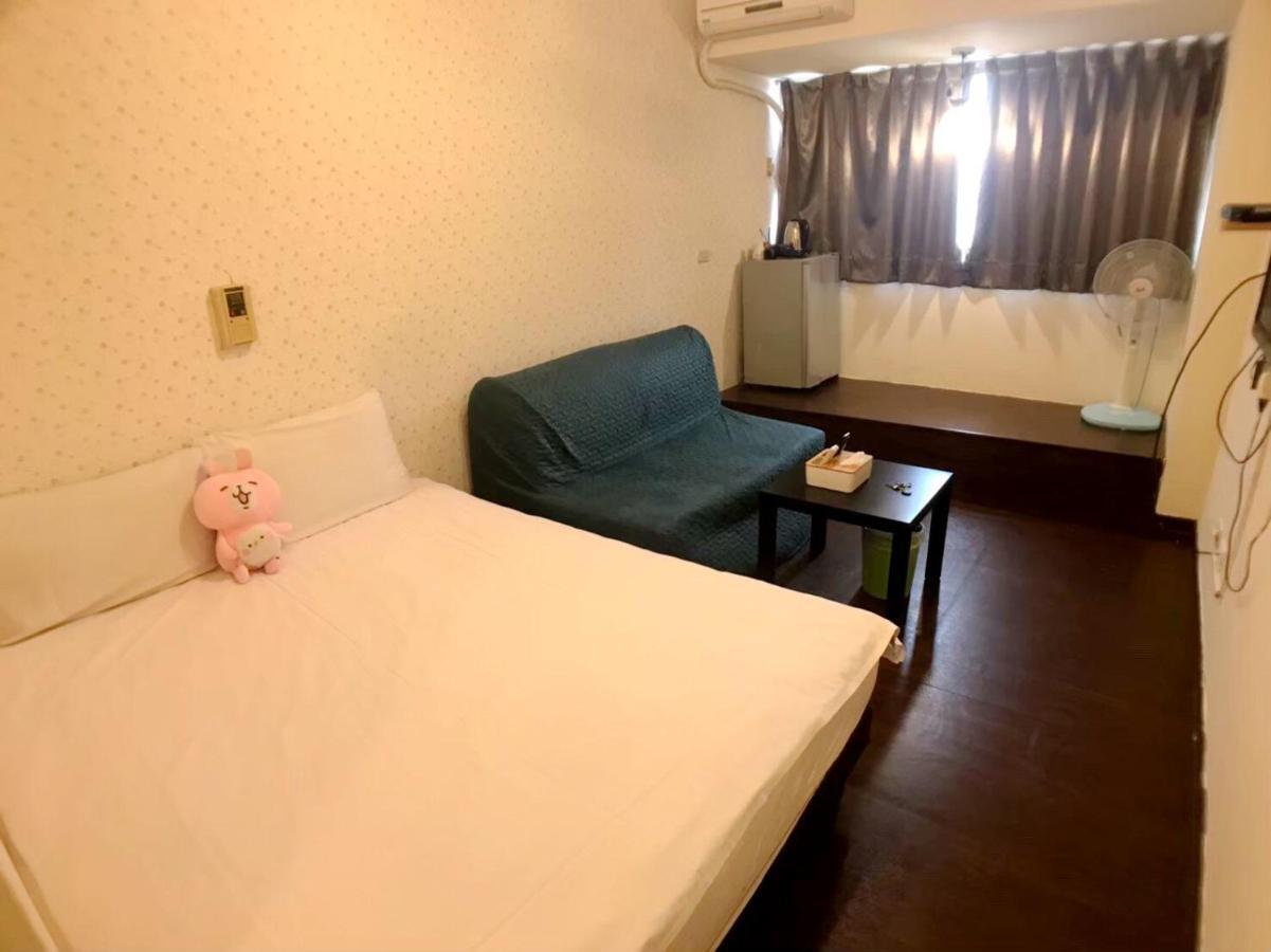 Happines Trip Inn Тайчжун Екстер'єр фото